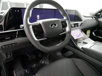 2025 INFINITI QX80 LUXE
