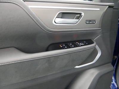 2025 INFINITI QX80 LUXE