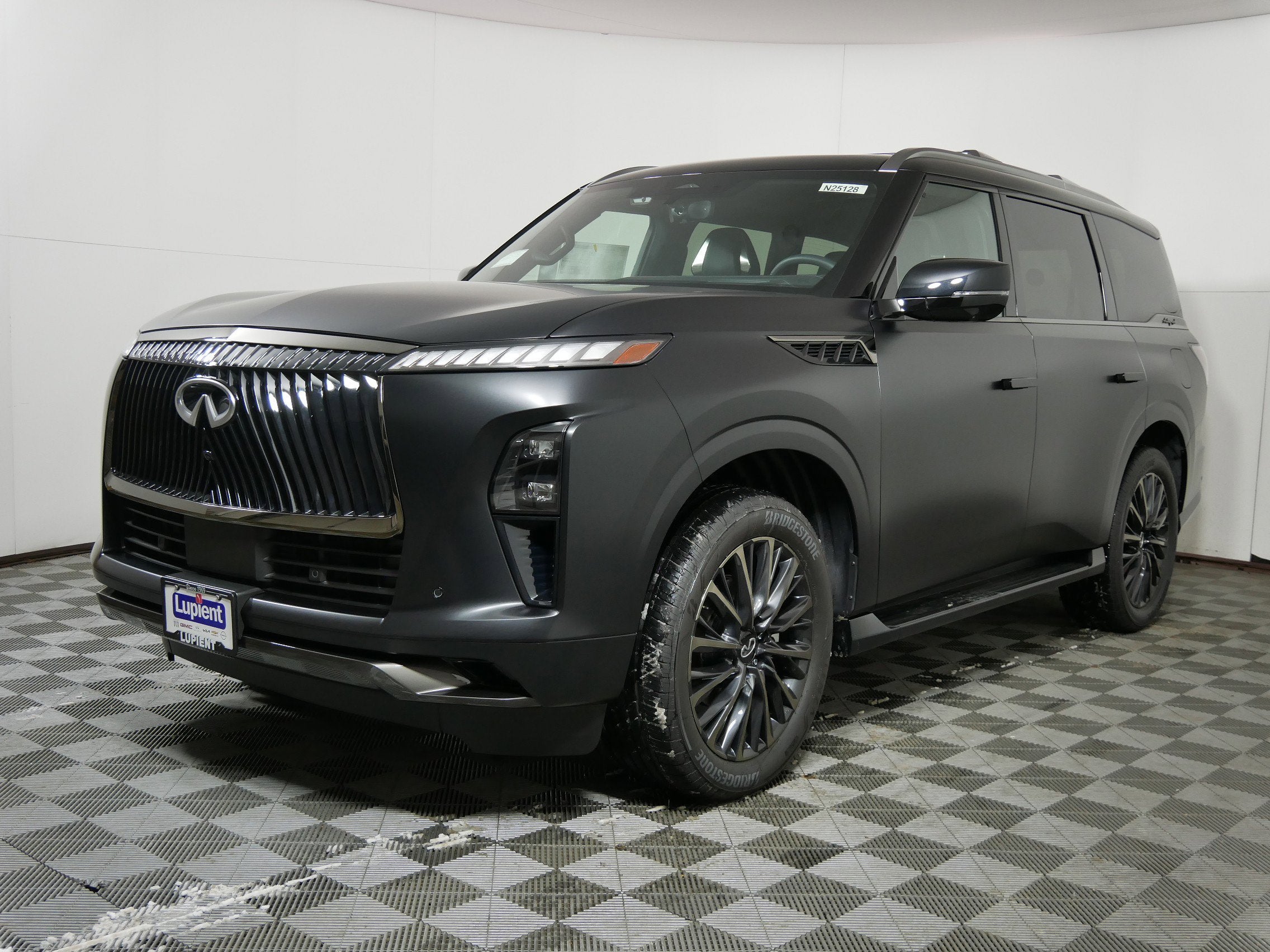 2025 INFINITI QX80 AUTOGRAPH