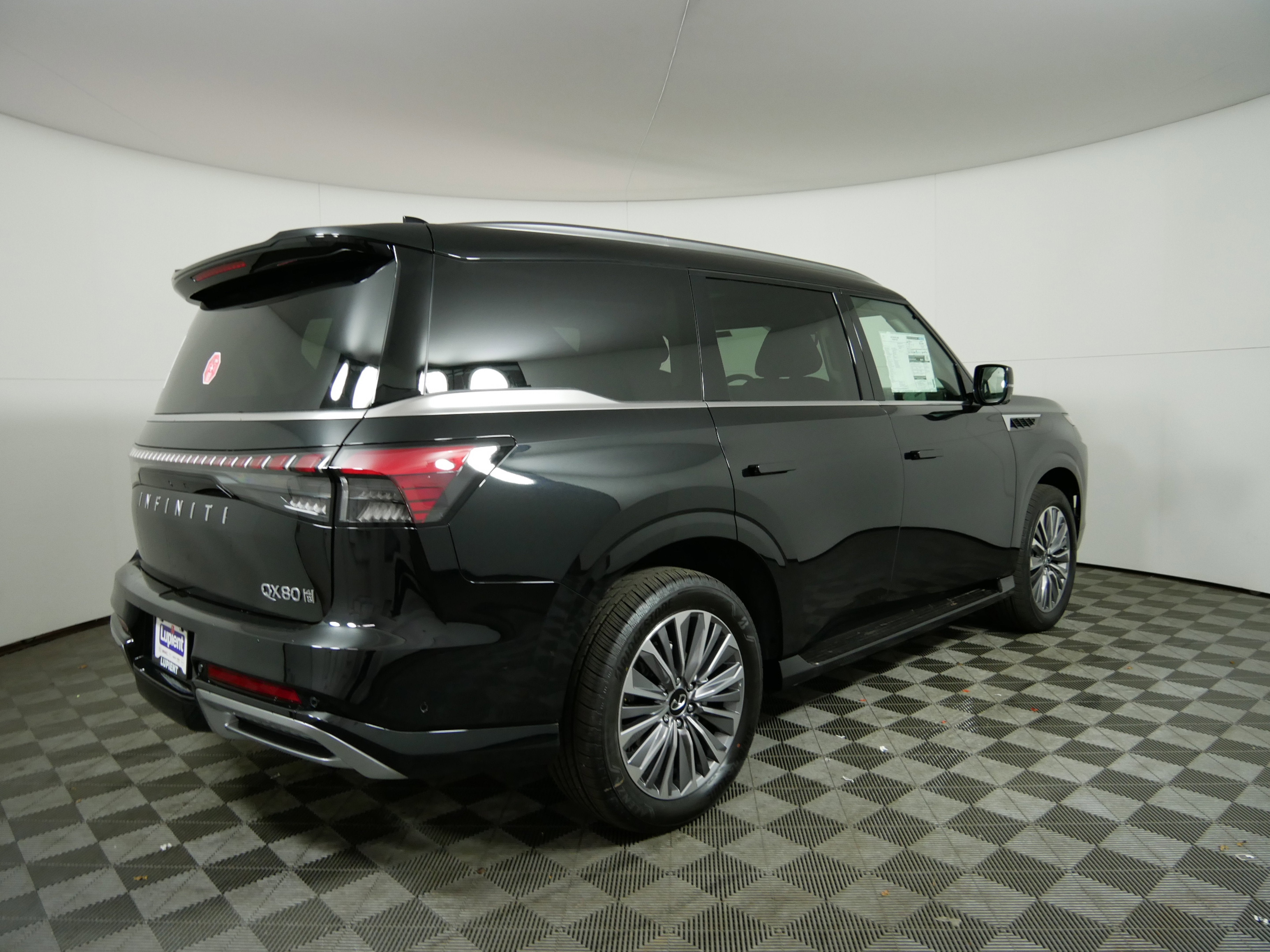 2025 INFINITI QX80 SENSORY