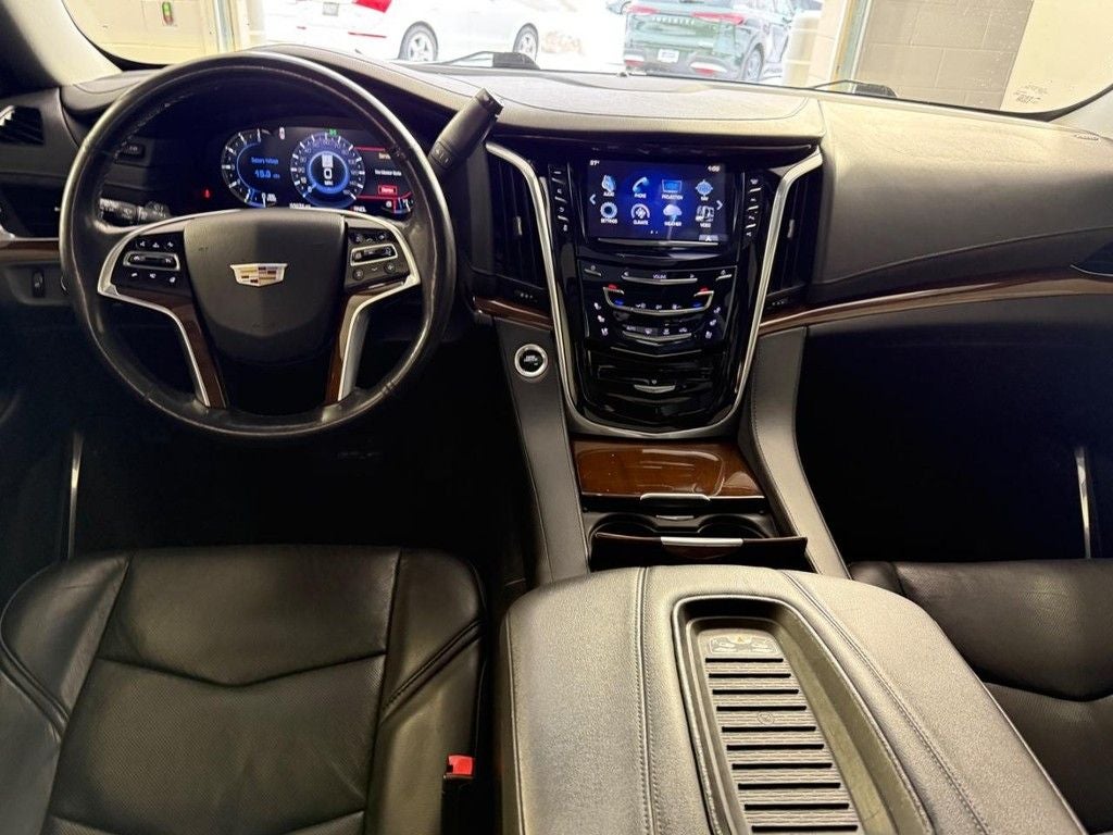 2018 Cadillac Escalade Luxury