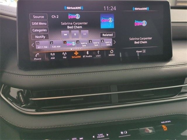 2025 INFINITI QX60 LUXE