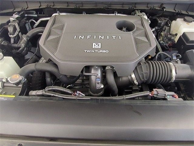 2025 INFINITI QX80 PURE