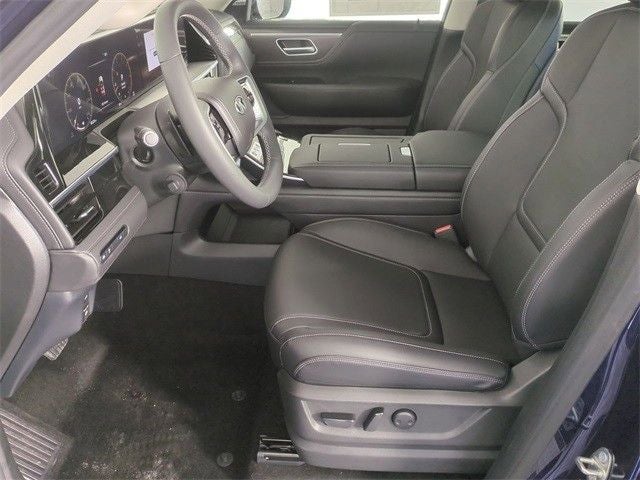 2025 INFINITI QX80 PURE