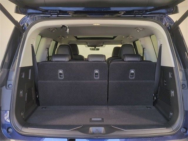 2025 INFINITI QX80 PURE