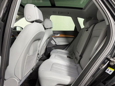 2023 Audi Q5 45 S line Premium quattro