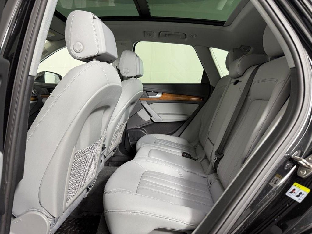 2023 Audi Q5 45 S line Premium quattro