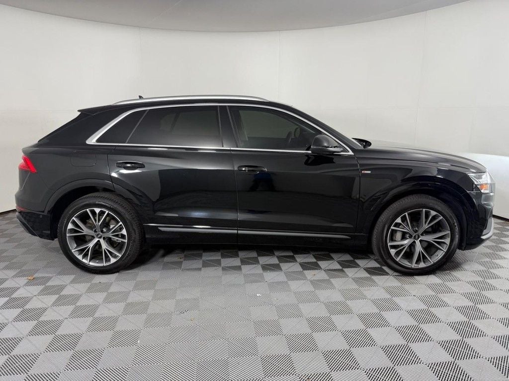 2023 Audi Q8 55 Premium Plus quattro