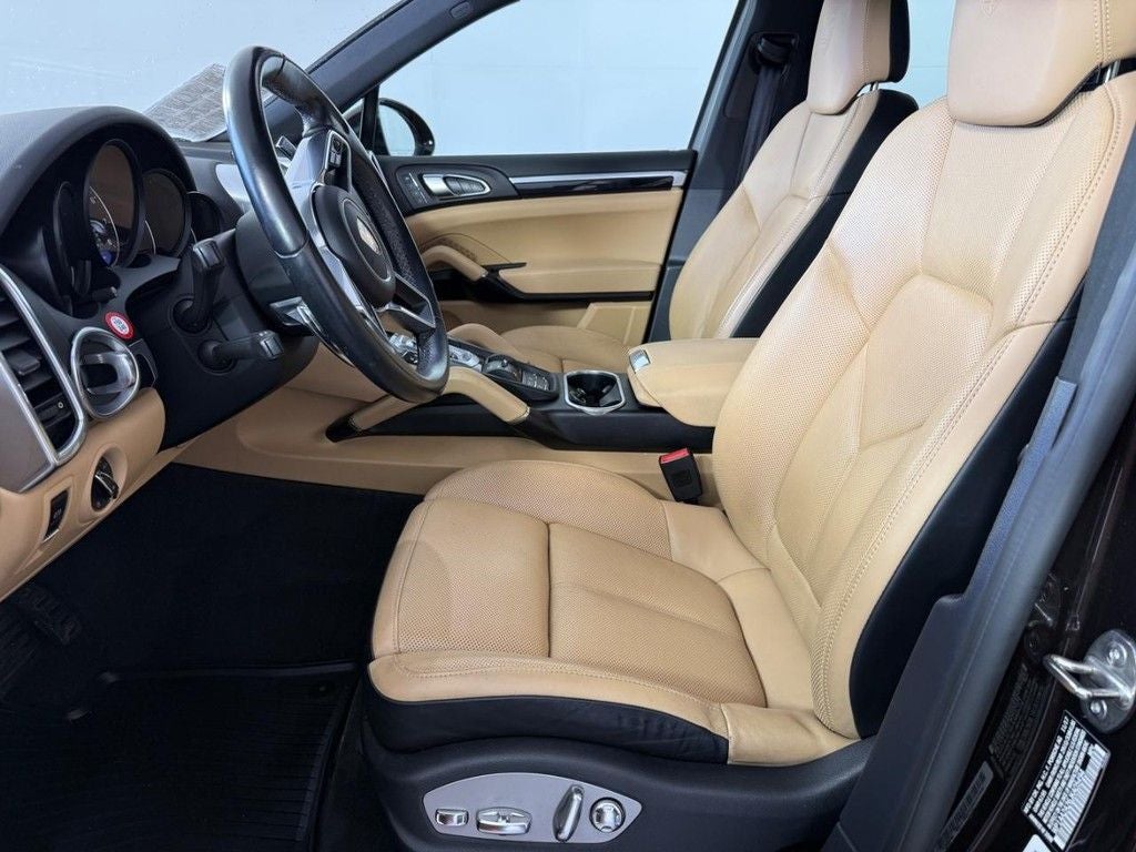 2018 Porsche Cayenne Platinum Edition