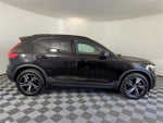 2023 Volvo XC40 B5 Plus Dark Theme
