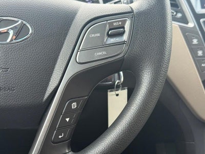 2017 Hyundai Santa Fe SE