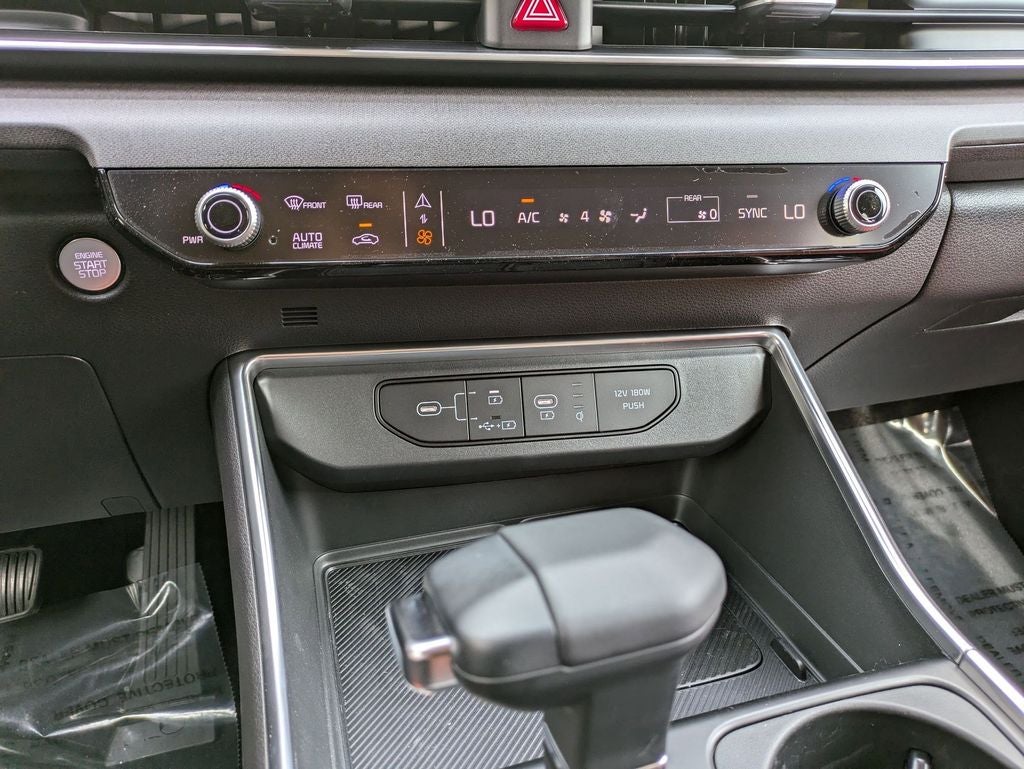 2025 Kia Carnival EX