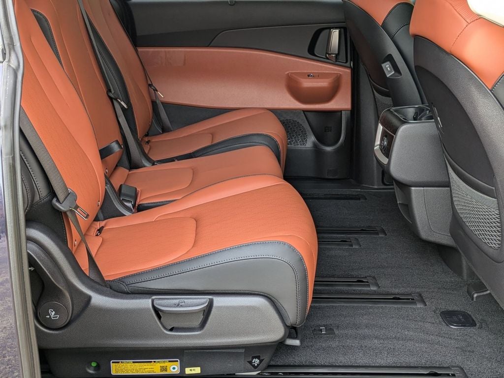 2025 Kia Carnival EX