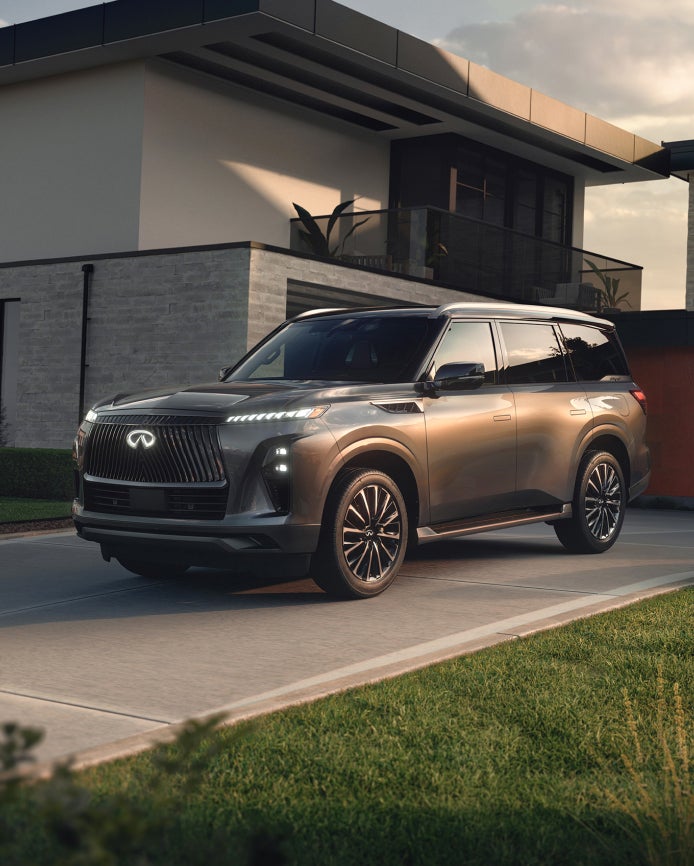 Lupient INFINITI Milwaukee in West Allis WI